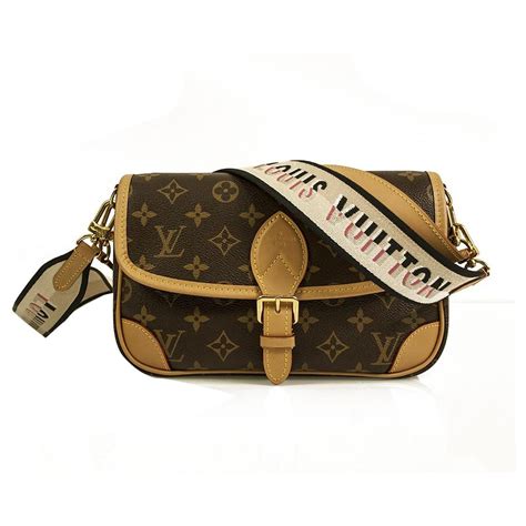 lv bag shoulder bag|louis vuitton detachable shoulder bags.